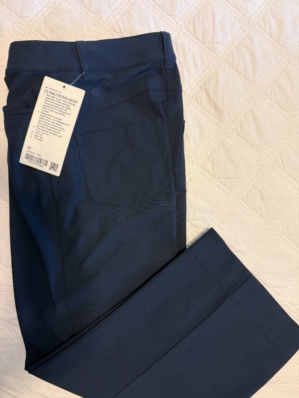 Lululemon City Sleek 5 Pocket Wide-Leg High Rise 7/8 Length Pant, Navy size 26 - Picture 5 of 5